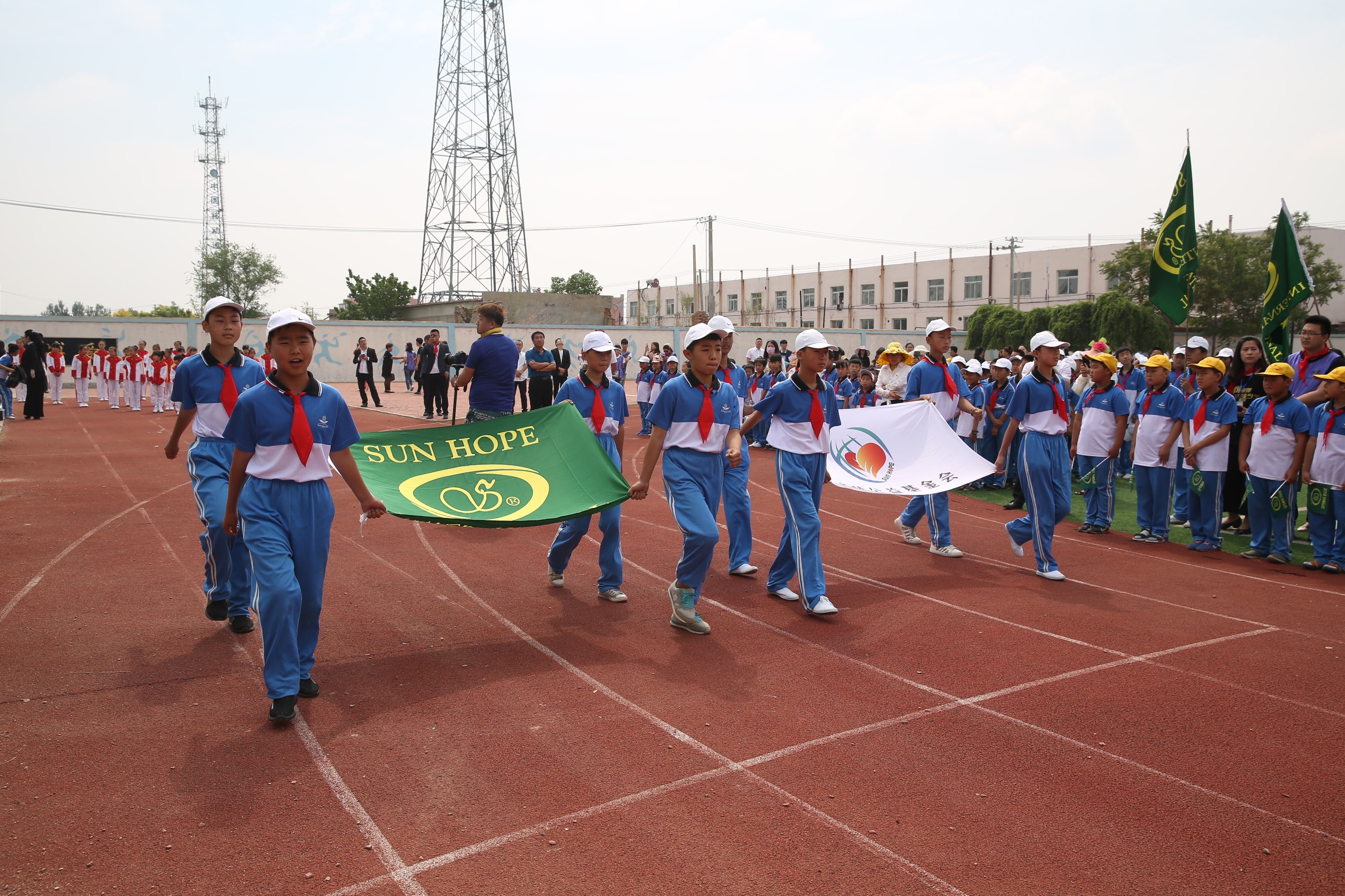 第98所 阜新市彰武县二道河子米兰体育平台官方网站-米兰(中国)
佟玲小学